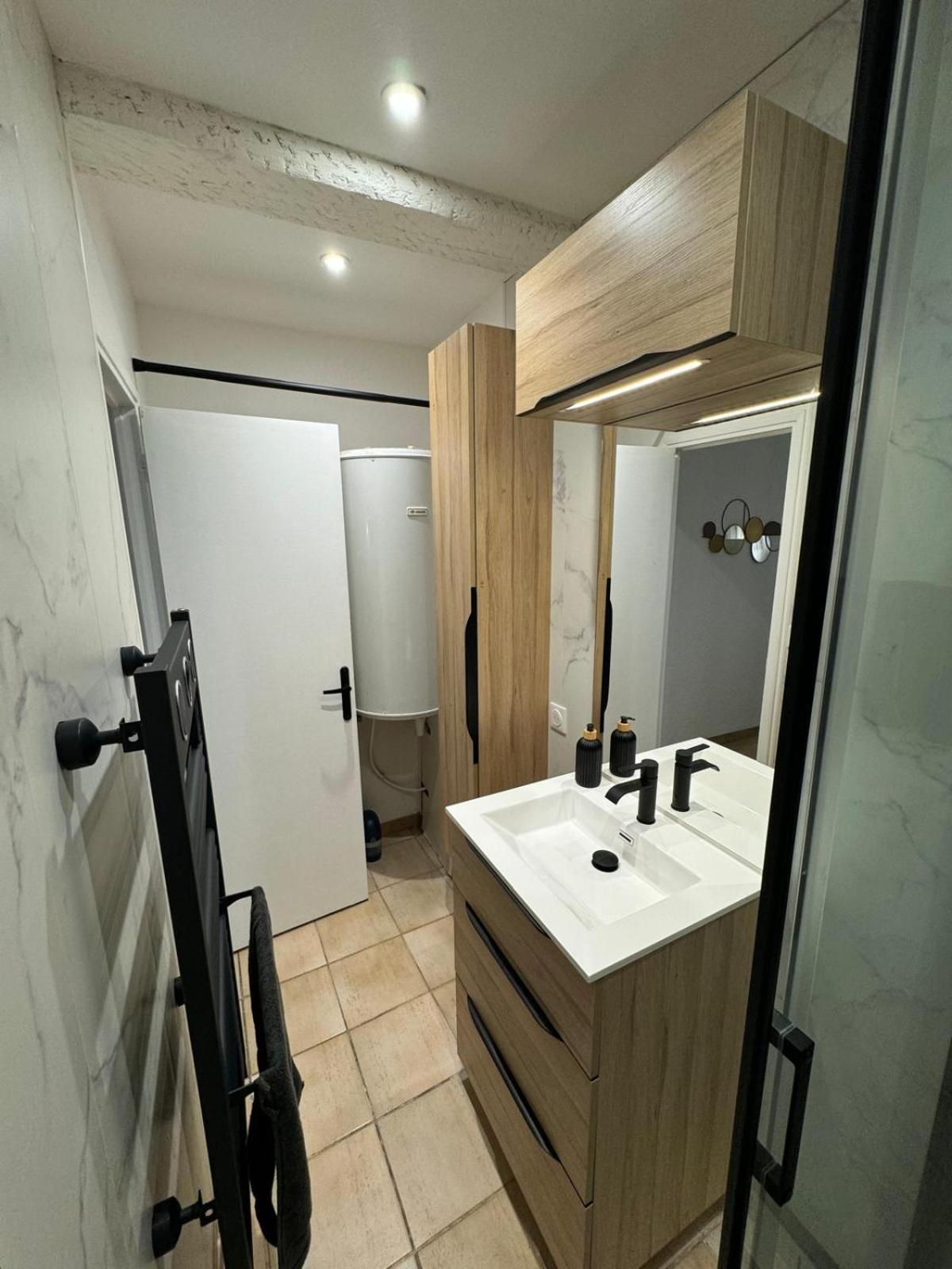 Charmant Appartement En Hypercentre De Castelnaudary Luaran gambar