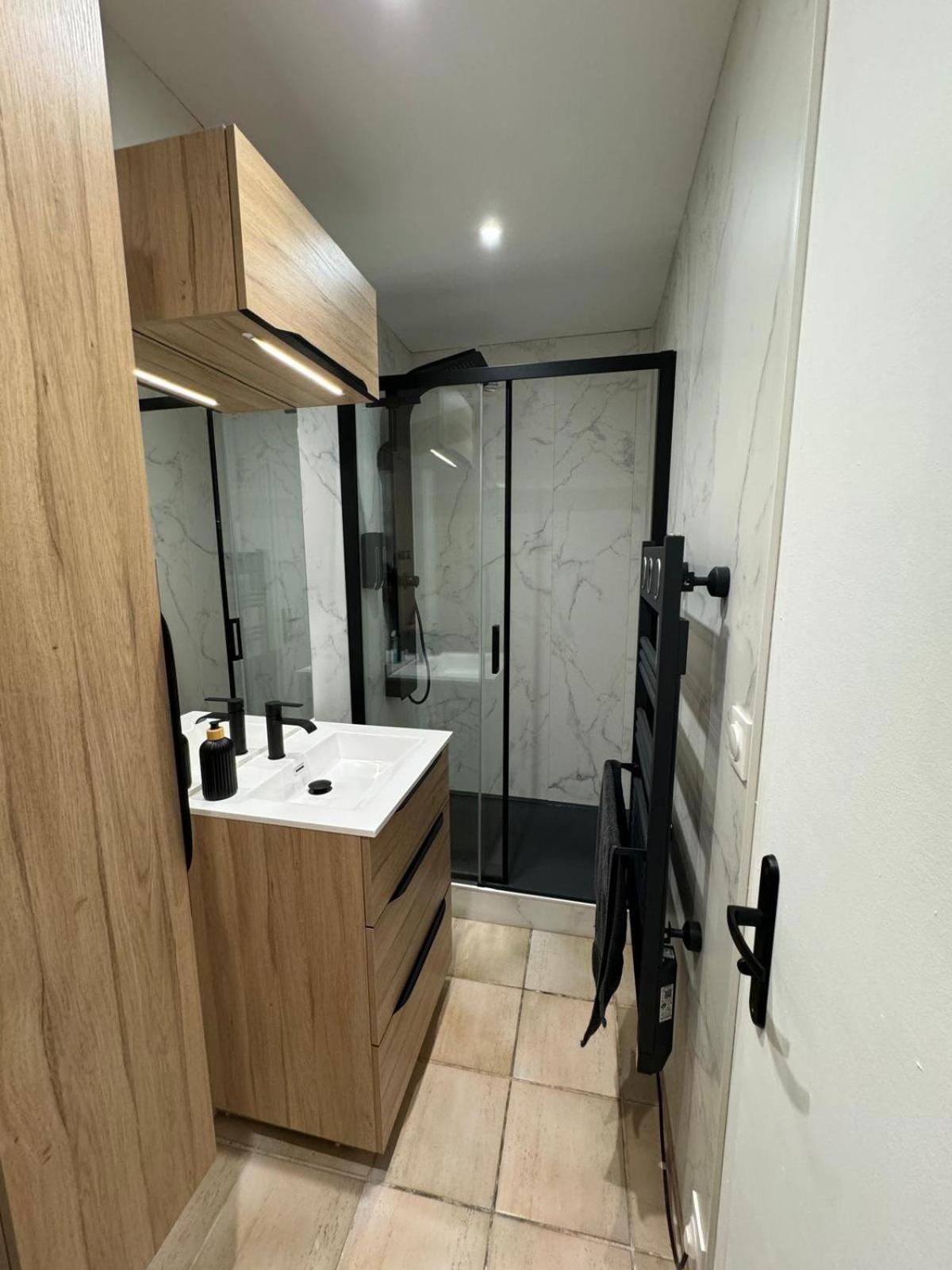 Charmant Appartement En Hypercentre De Castelnaudary Luaran gambar